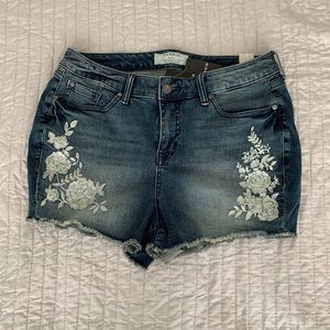 Torrid Shorts NWT